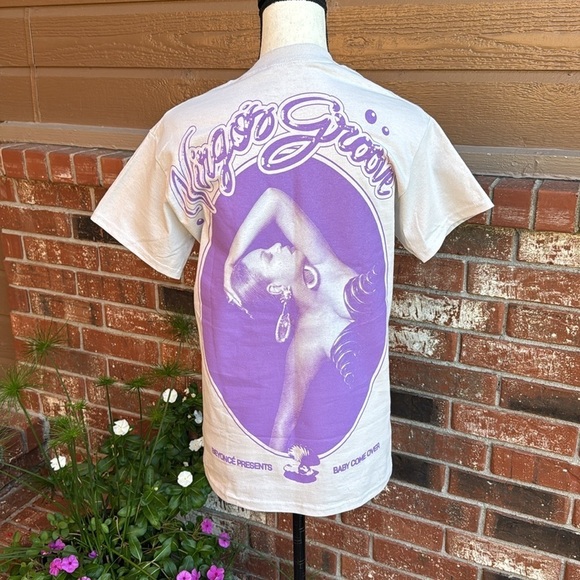 Beyonce Official Renaissance Virgo's Groove Graphic T-Shirt - Picture 4 of 6